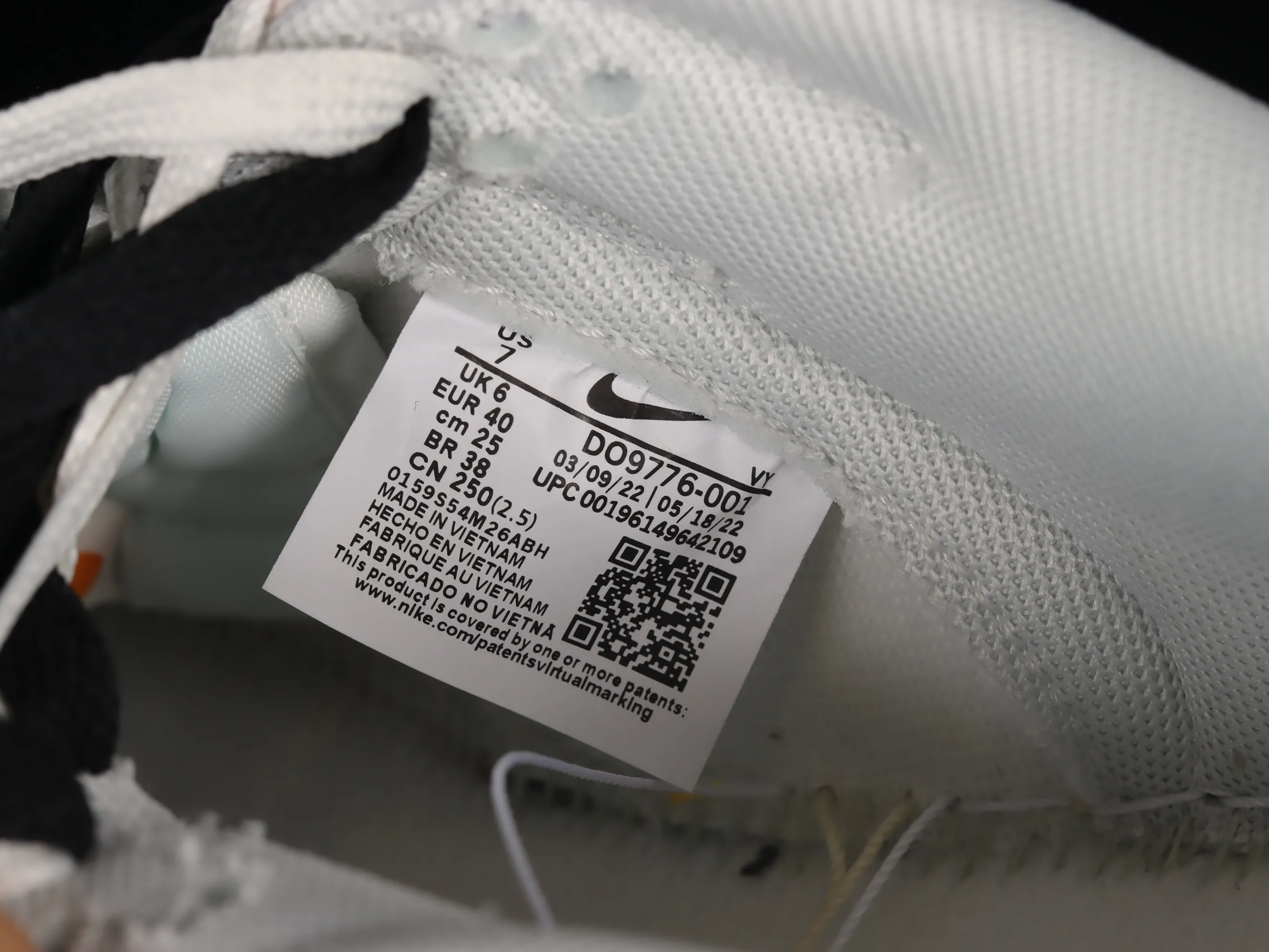 All categories Nk SB Dunk series Nk SB Dunk Low low-top sneakers Nk Dunk Low black dust color SB smashed backboard fashion casual sneakers DO9776-001